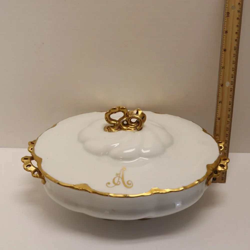 White Porcelain Bowl with‎ Lid that has the Letter A in Gold Versailles
